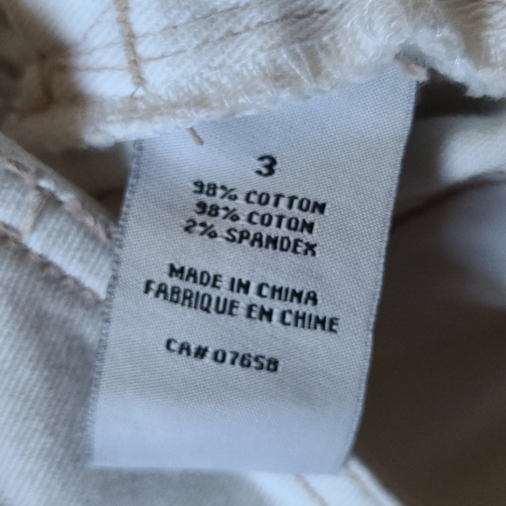 Ladies Jean capri - Picture 4 of 4
